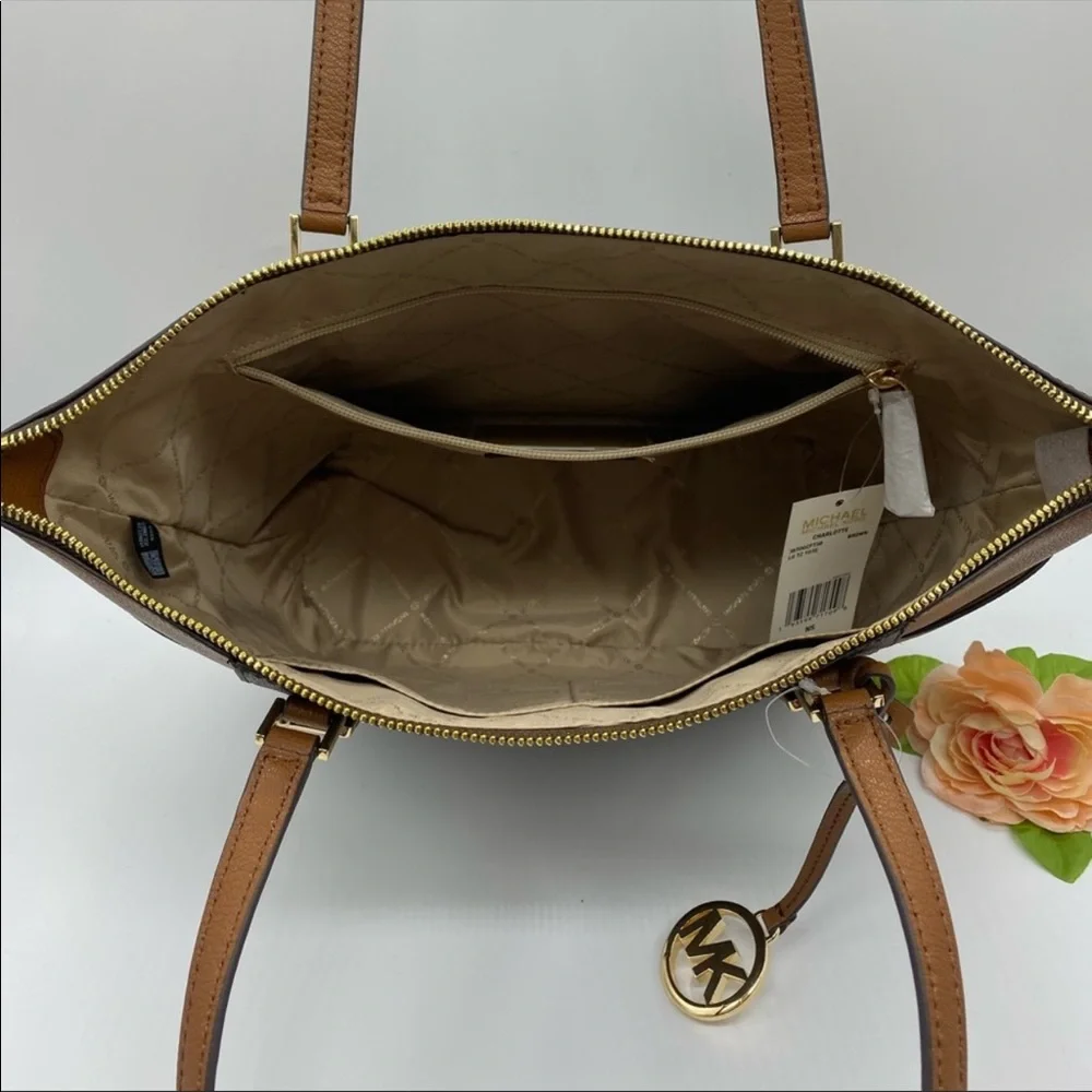 MICHAEL KORS CHARLOTTE LG TZ TOTE BROWN - Picture 12 of 15